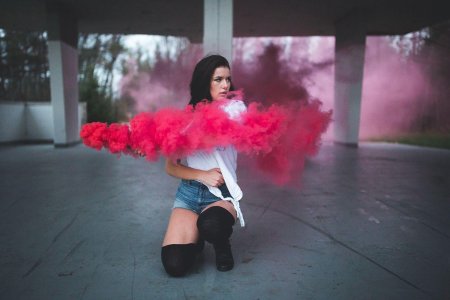 Фотосессия с цветным дымом