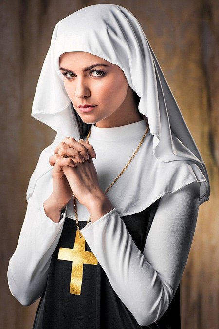 Кристина пиахет монахиня