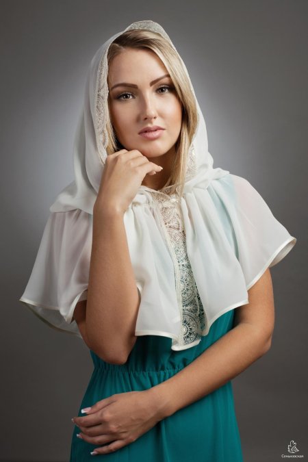 Ниспадающий донской платок