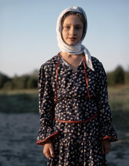 Алиса миронова в платке