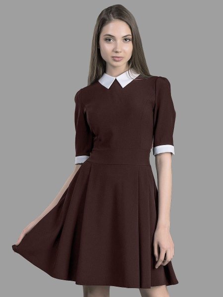 Школьное платье коричневое