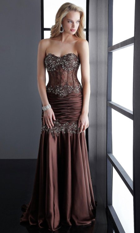 Вечернее платье