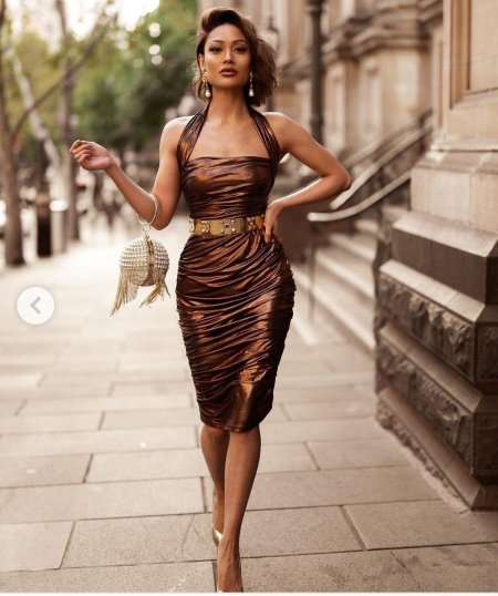 Модное платье