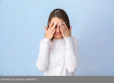 Девушка эмоции