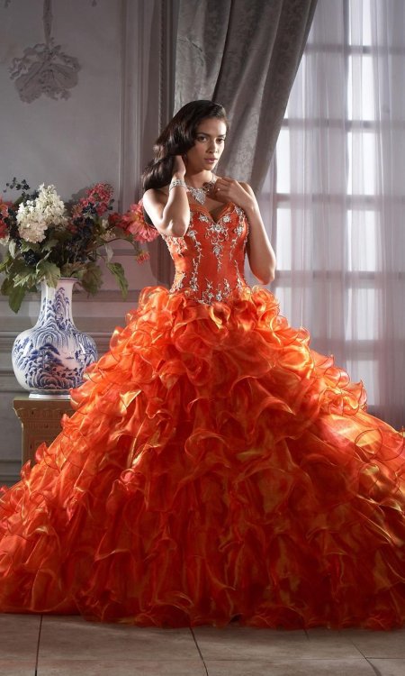 Бальное платье для девушки