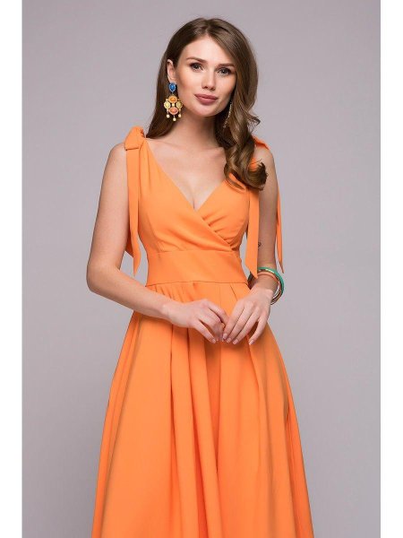 Оранжевое платье
