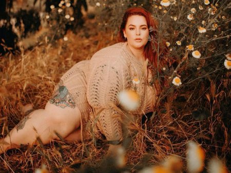 Тэсс холлидей