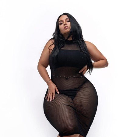 Стефания кинг модель плюс сайз