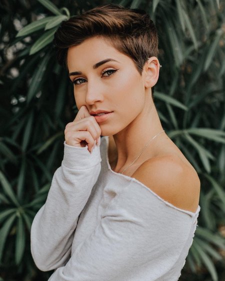 Женская прическа короткая стрижка