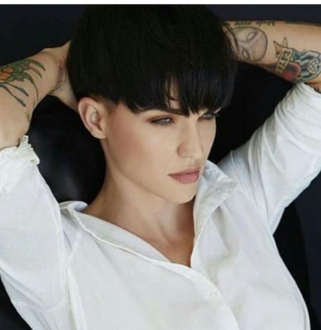 Руби роуз стрижка