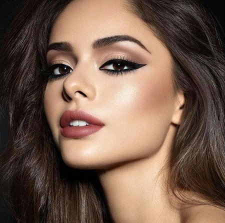 Вечерний макияж для карих глаз