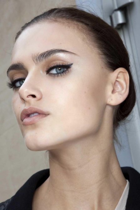 Стрелки макияж