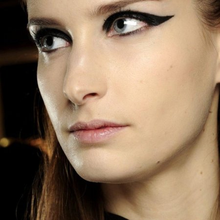 Стрелки макияж