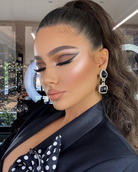 Современный макияж