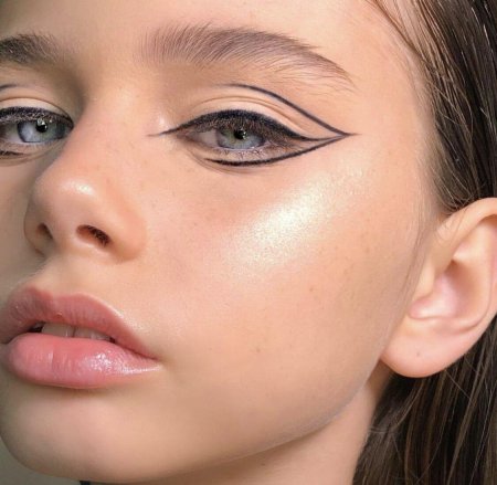 Стрелки макияж необычные