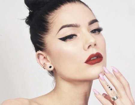 Макияж с стрелками