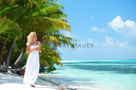 Платье на пляж