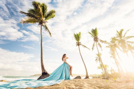 Море пальмы девушка