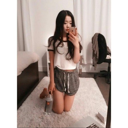 Кореянки в шортах