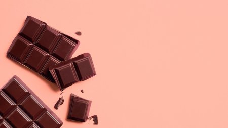 Кусочек шоколада