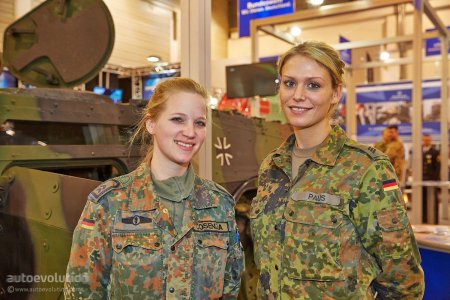 Армия германии бундесвер девушки