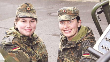 Немецкие фрау в бундесвере