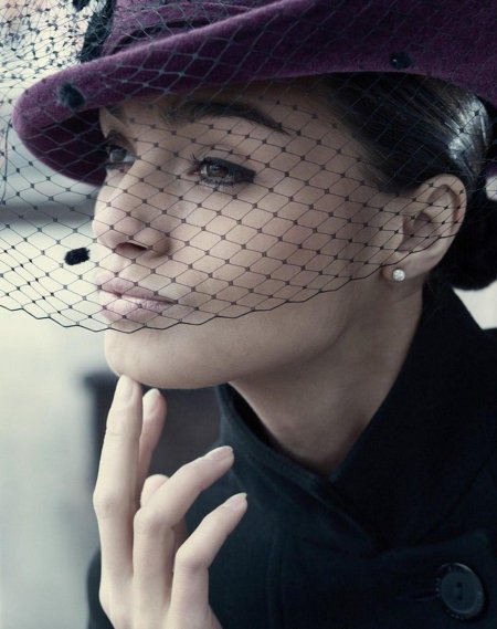 Девушка под вуалью