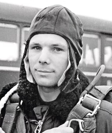 Про юрия гагарина