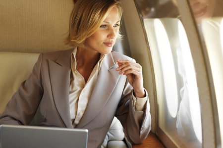 Богатая успешная женщина