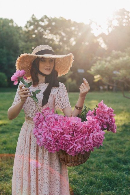 Фотосессия с пионами