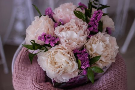 Букет \ пионы и сирень\