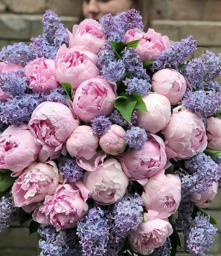 Букет \ пионы и сирень\