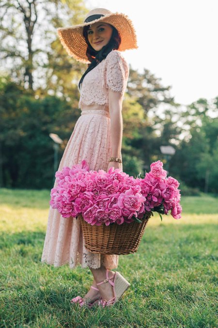 Фотосессия с пионами