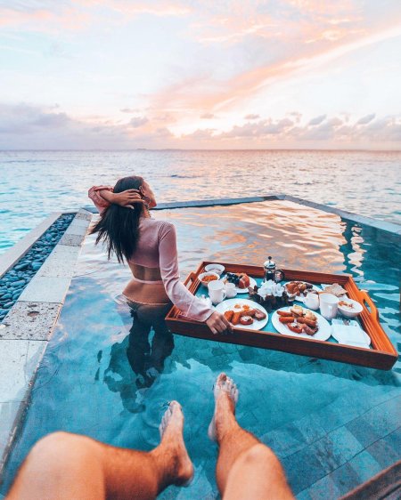 Фотосессия в бассейне