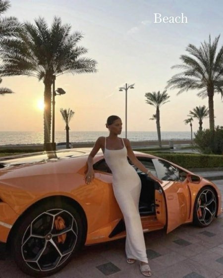 Девушка в дубае