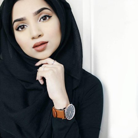 Красивая девушка мусульманка