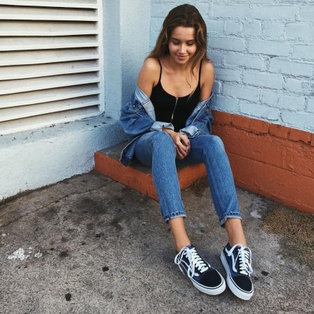 Ванс олд скул на девушках