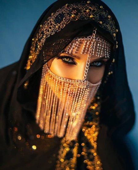 Восточное украшение на лицо