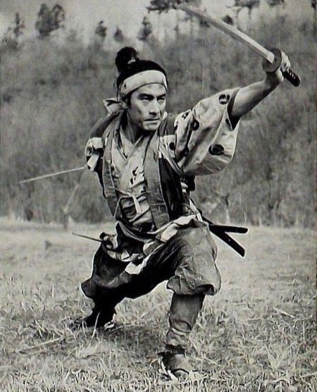 Тосиро мифунэ самурай