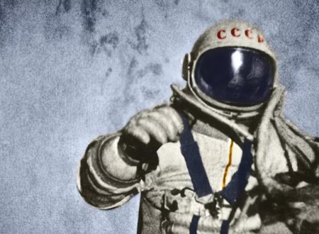 Леонов первый выход в открытый космос