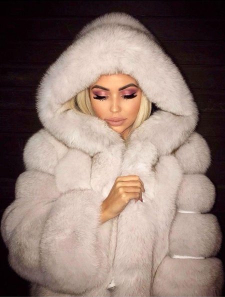 Шуба модная