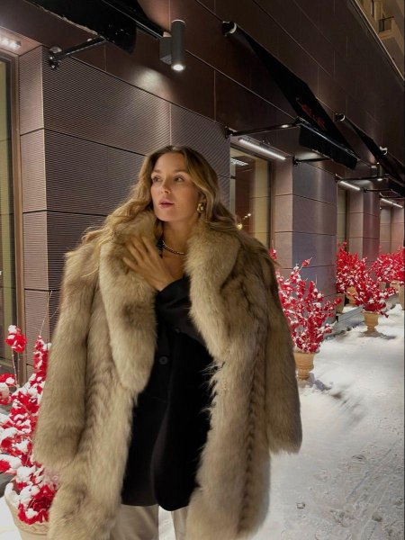 Меховое пальто