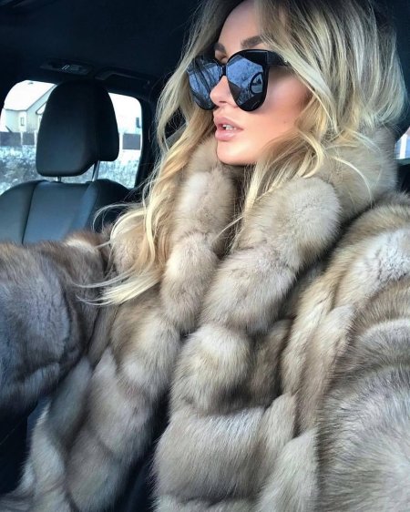 Виктория лопырева в мехах