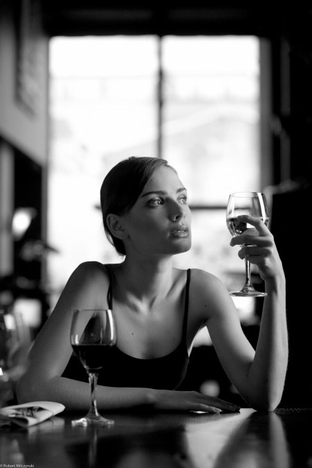 Девушка в ресторане