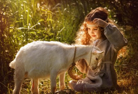 Девушка с козочкой