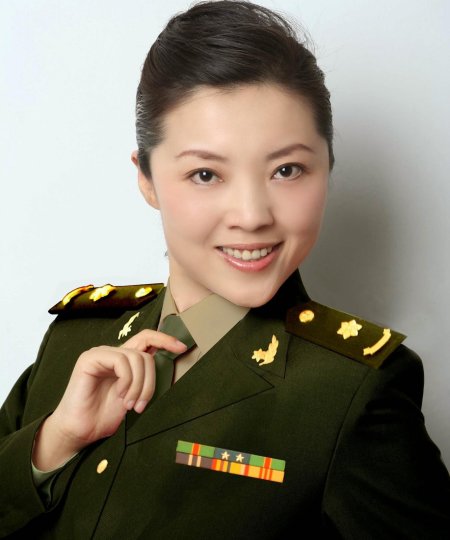 Китайская женская военная форма