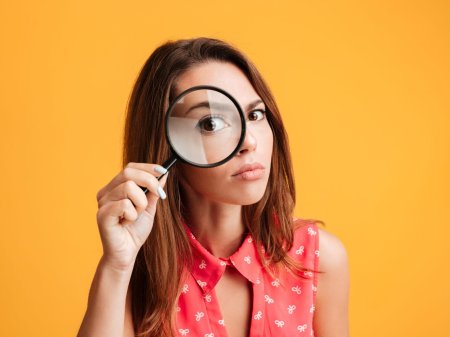 Ищет недостатки людей фо о