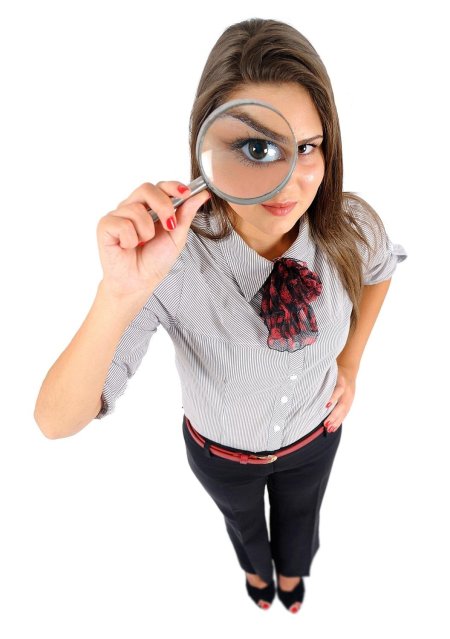 Баба с лупой