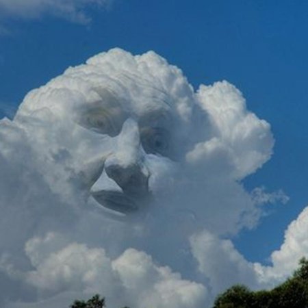 Лицо из облаков