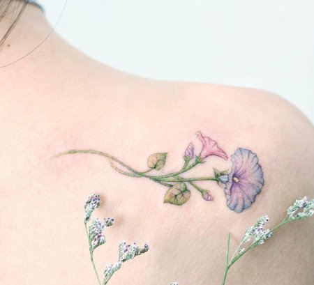 Нежные татуировки